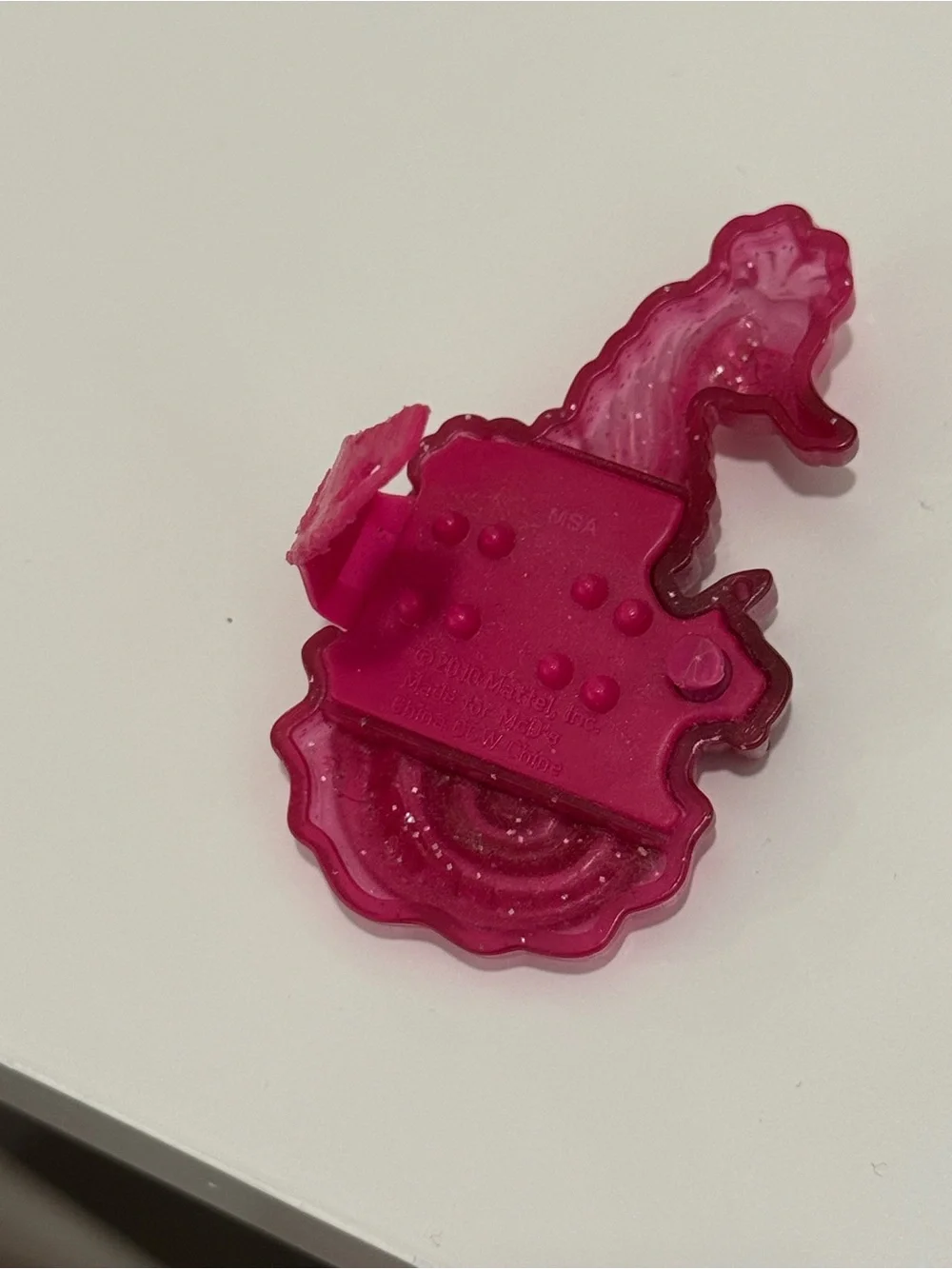 Barbie 2010 metallic / sparkly magenta seahorse hairclip (read)